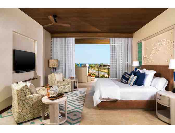 Couple's Escape to Cabo San Lucas Luxury!