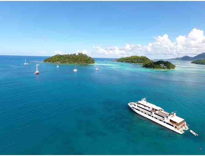 Cruise in the Garden of Eden, Seychelles