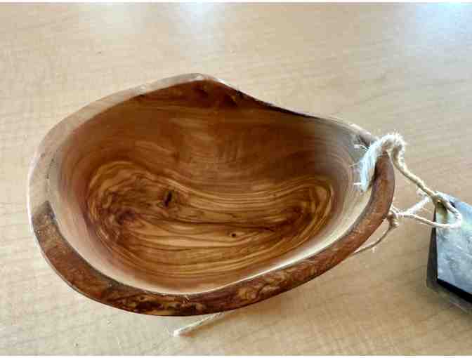 Hand Crocheted Vegetables in an Olive Wooden Bowl