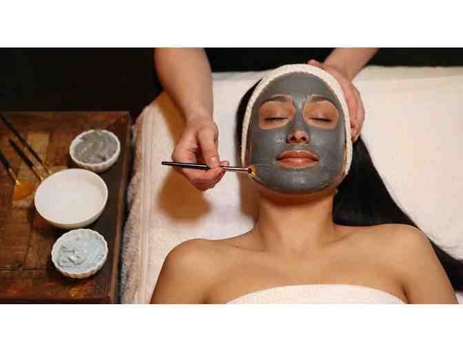 Hand & Stone Massage- Gift Card for a Classic Massage or Facial - Photo 2