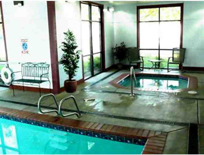 Date Night Package at the Rogue Regency Inn