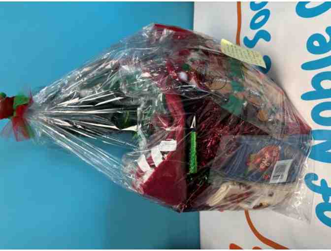 Christmas tinsel basket and $25 Amazon gift card