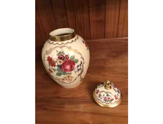 Thomas Ivory Bavaria Porcelain Urn with Gold Trim