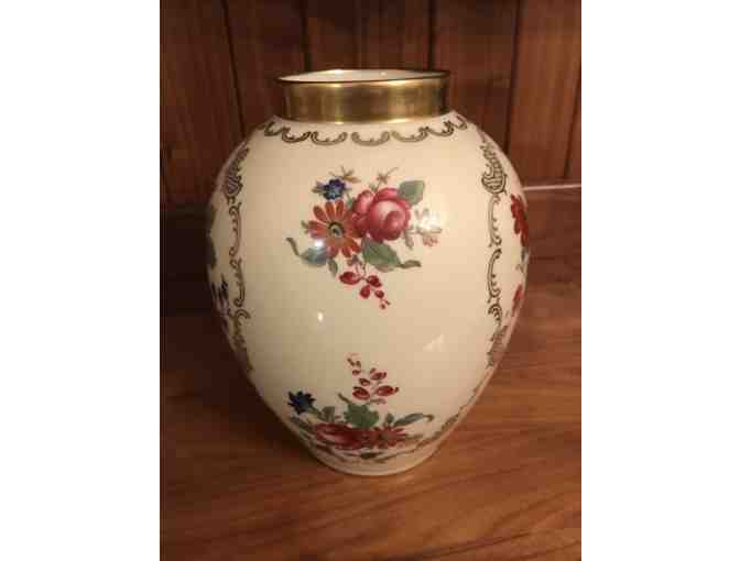Thomas Ivory Bavaria Porcelain Urn with Gold Trim