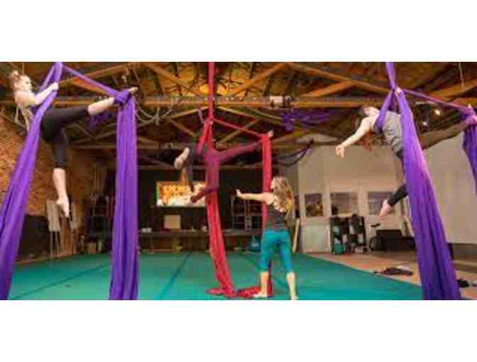 Aerial/pole class new student 3-class pack