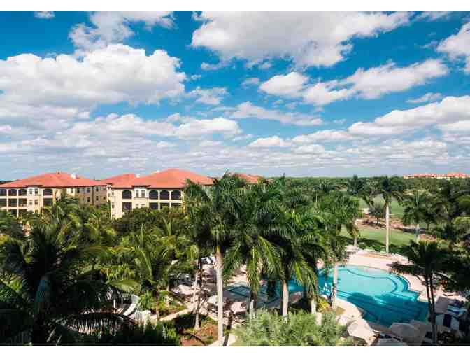 A Sun-drenched Paradise Stay in Naples!