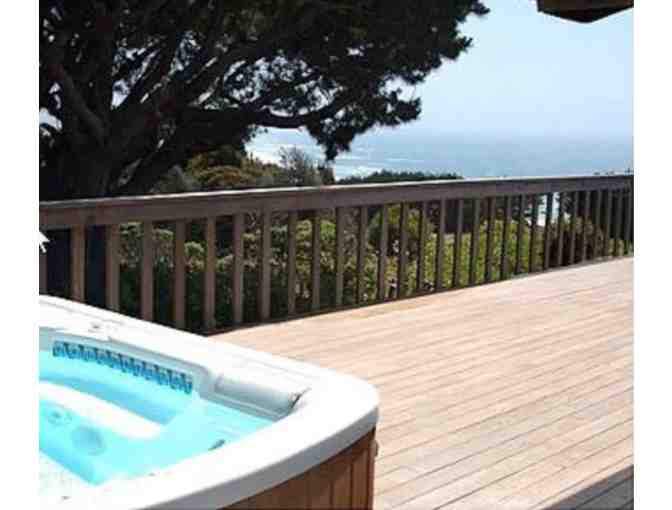 Paradise Found - Mendocino Beach House - 3 Night Stay!