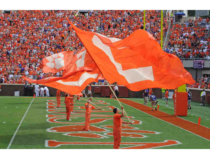 College Rivalry Showdown Experience - Photo 3