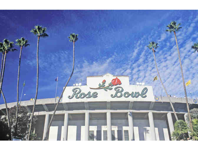 College Rivalry Showdown Experience - Photo 5