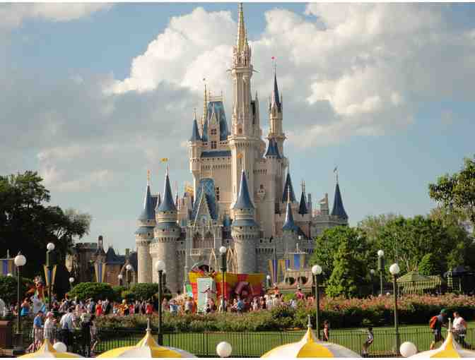 Disney World Family Adventure: 4-Night Stay for 2 & $500 Disney Gift Card