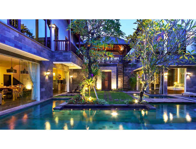 Luxury Bali Villa 7 Night Stay with Daily Breakfast for (8)