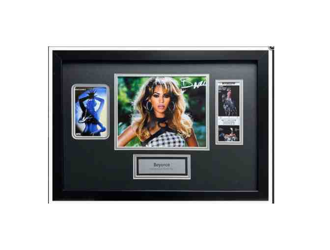 Beyonce Autographed Renaissance World Tour Display - Photo 1