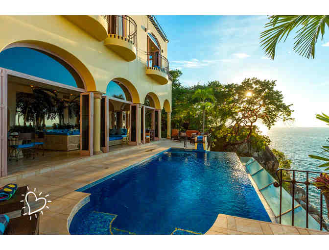 Puerto Vallarta - (4) Nights for (8) in a Private Villa in Los Arcos
