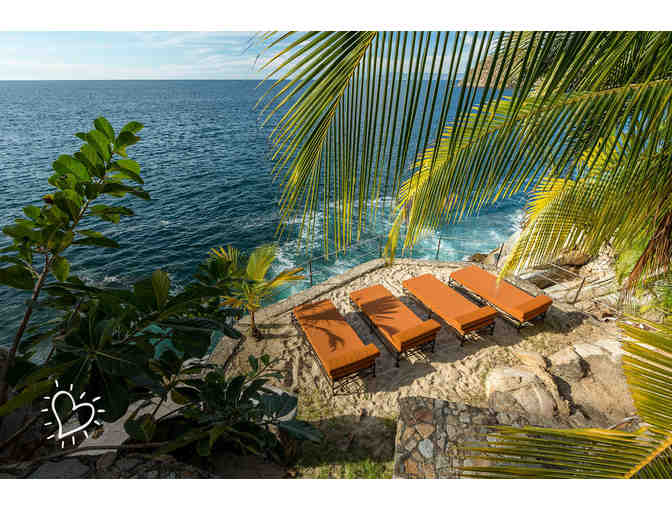 Puerto Vallarta - (4) Nights for (8) in a Private Villa in Los Arcos