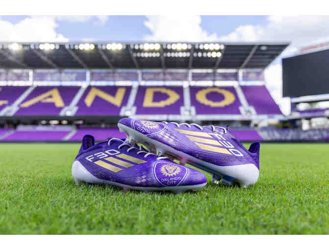 Alex Freeman Custom Cleats - Photo 2