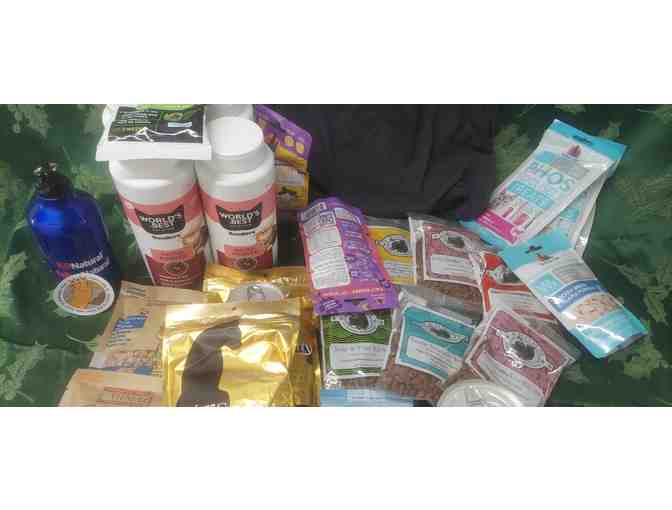 ISLAND ANIMAL GOODIE BOX!