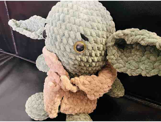Crocheted Grogu - Photo 2