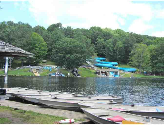 4 Weekday Passes and Wristbands to Tomahawk Lake Water Park