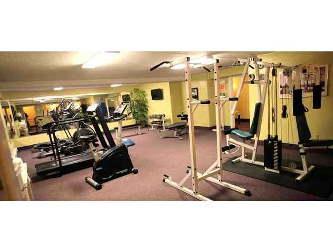 1 Night Stay at the Bayside Resort in Cape Cod (Sept 15, 2025 - May 15, 2026)