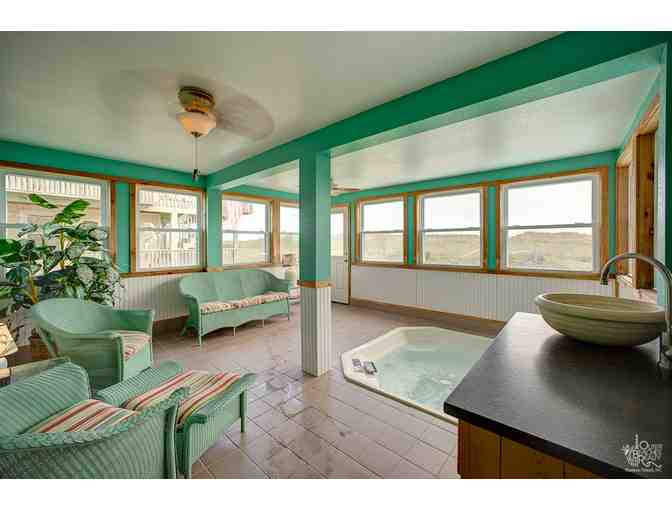 1 Week Stay 4 Bedroom Oceanfront House Waves, NC- (October, November or December 2025)