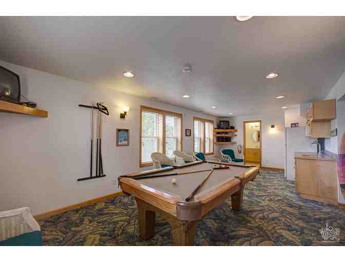 1 Week Stay 4 Bedroom Oceanfront House Waves, NC- (October, November or December 2025)