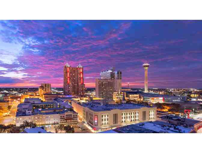 NCAA Final Four Finale - Photo 2