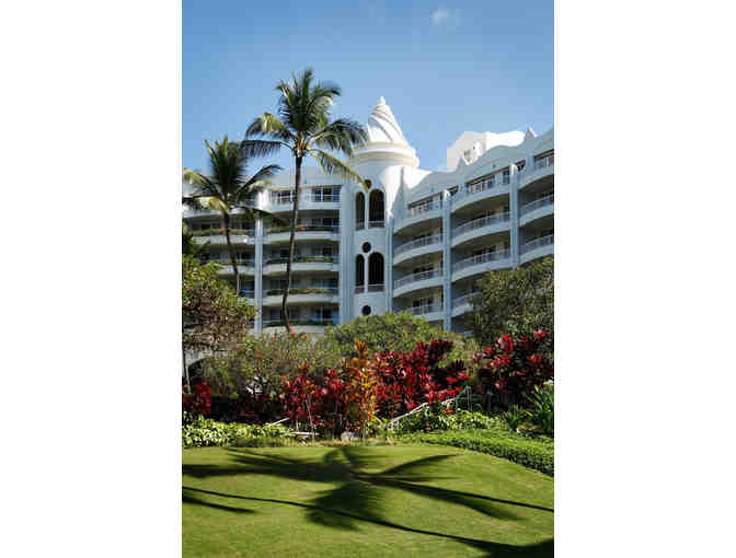 Pacific Vacation Paradise, Maui  7 Days/6 Nights at Fairmont Kea Lani + $500 Gift Card