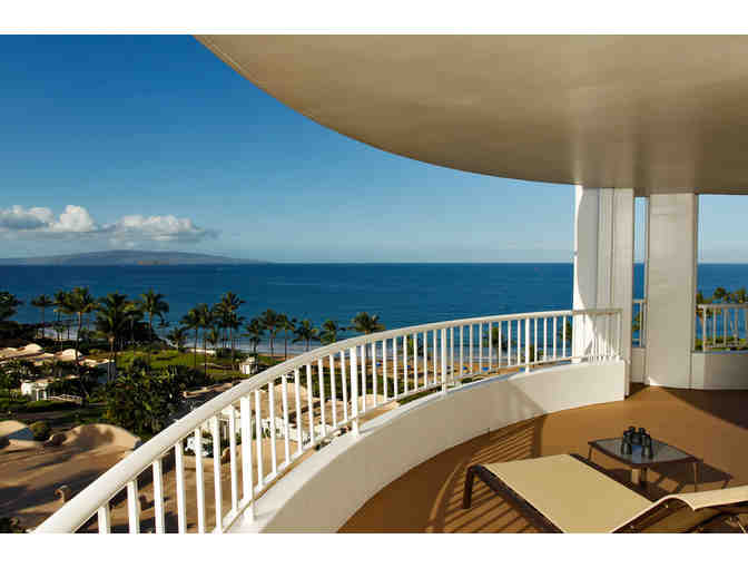 Pacific Vacation Paradise, Maui  7 Days/6 Nights at Fairmont Kea Lani + $500 Gift Card