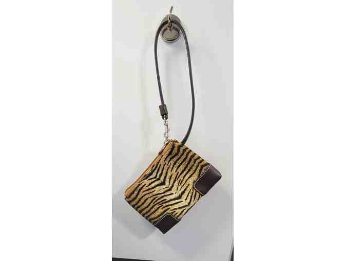 #20 Liz Claiborne Animal Print Brown Purse & Matching Wristlet - Excellent Condition