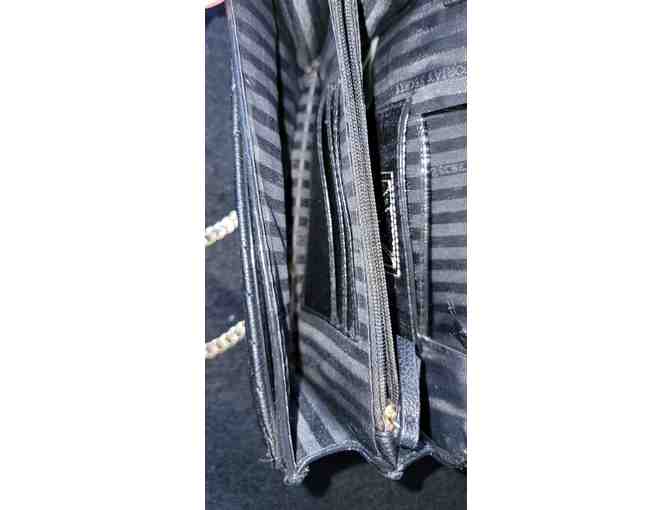 Victoria's Secret Pebbled V-Quilt Bond Street London Black Gold Chain Shoulder Bag