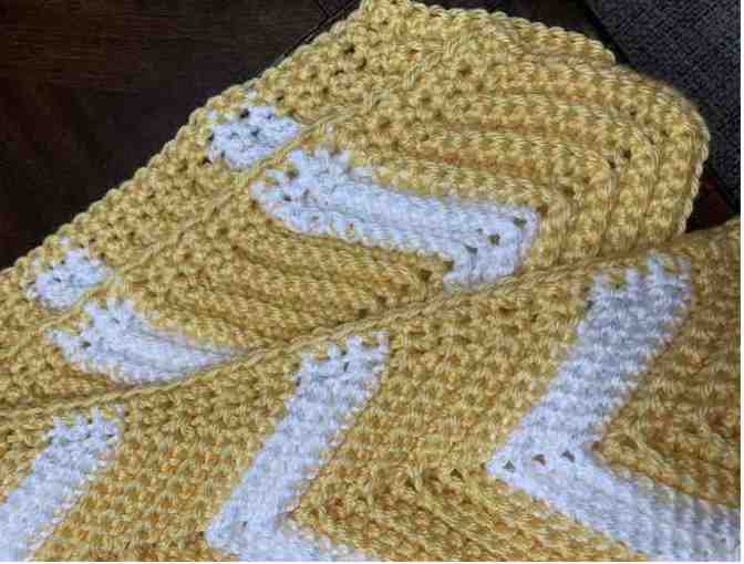 Beautiful Handcrafted Yellow Crocheted Afghan - Photo 2