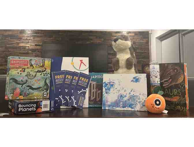 MUSEUM OF DISCOVERY AND SCIENCE Gift Basket w/ ANNUAL MEMBERSHIP/PASSES