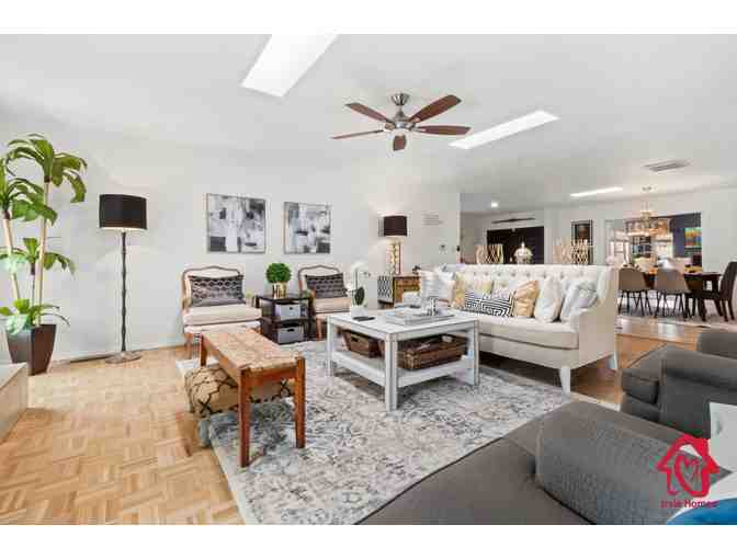 One Week in a Luxury Home in Albuquerque for up to 8 Guests