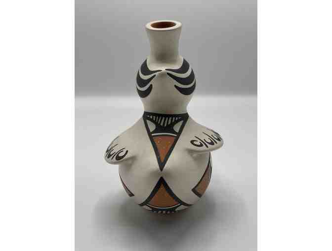 Zuni Indian Pottery Duck by artist Rowena Him Nahohai
