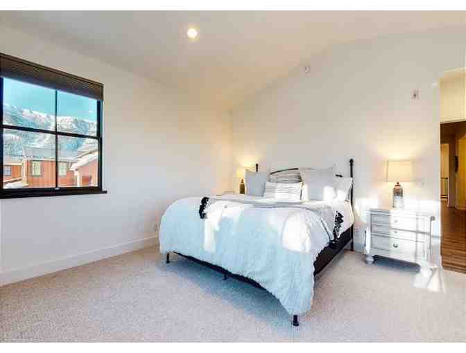 Mammoth Lakes Stay ~ 3 night stay